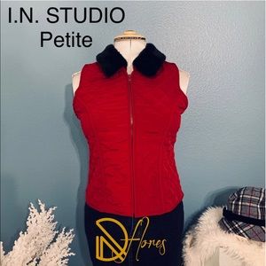 I.N STUDIOS Vest NWOT Size Petite M